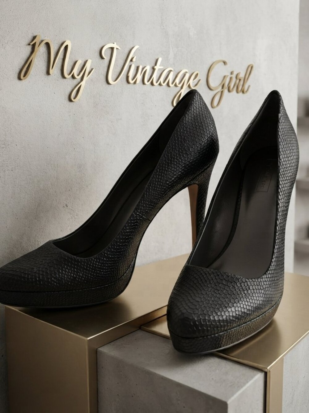 Jessica Simpson Black Snake Pump